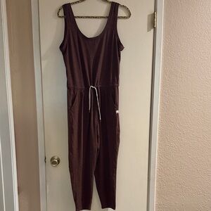 Sleeveless Drawstring Jumpsuit in maroon